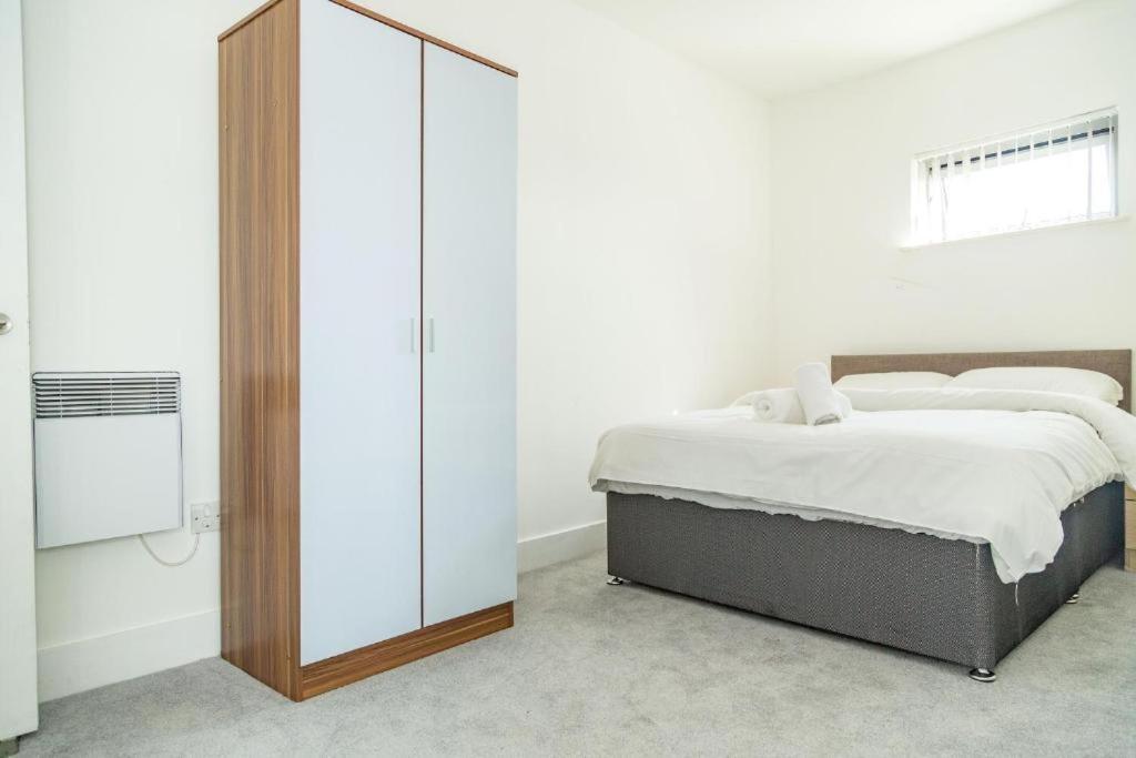 Serviced Apartment In Liverpool City Centre - Free Parking - Balcony - By Happy Days Eksteriør bilde