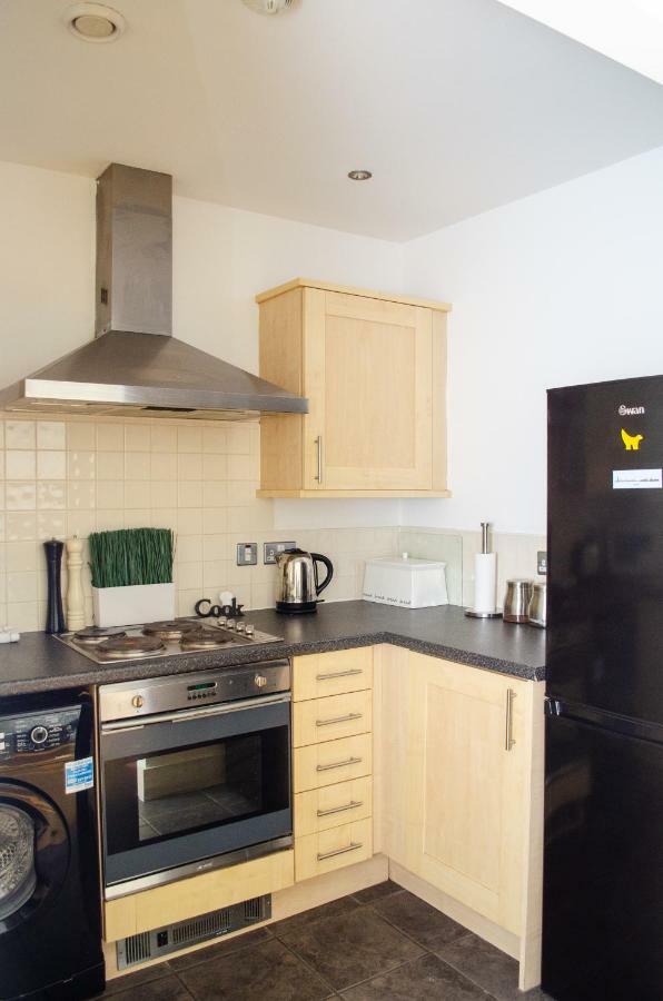 Serviced Apartment In Liverpool City Centre - Free Parking - Balcony - By Happy Days Eksteriør bilde